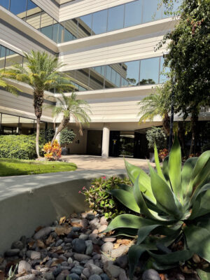 Spine & Sport San Diego, Kearny Mesa Clinic Courtyard